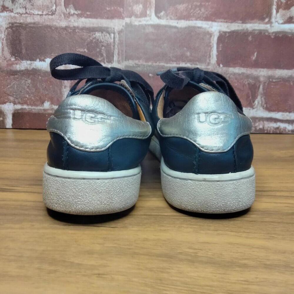 UGG Shoes Womens Size 7 Black Leather Low Top Sneakers - Picture 3 of 6